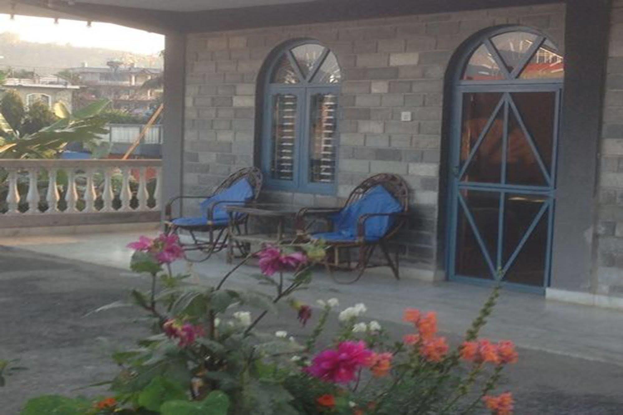 פוקהרה Sacred Valley Inn מראה חיצוני תמונה