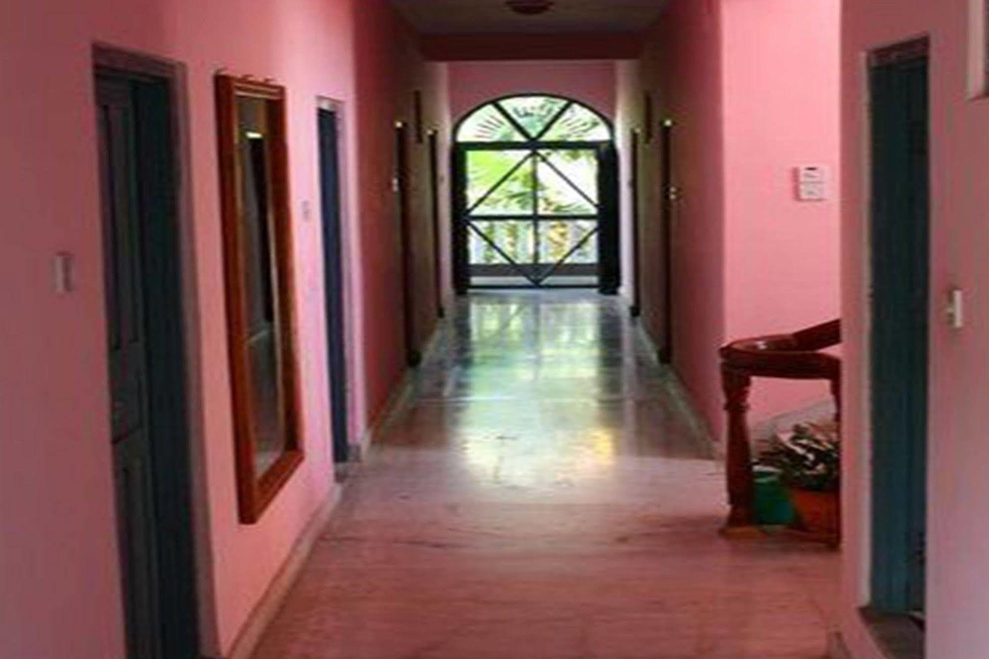 פוקהרה Sacred Valley Inn מראה חיצוני תמונה